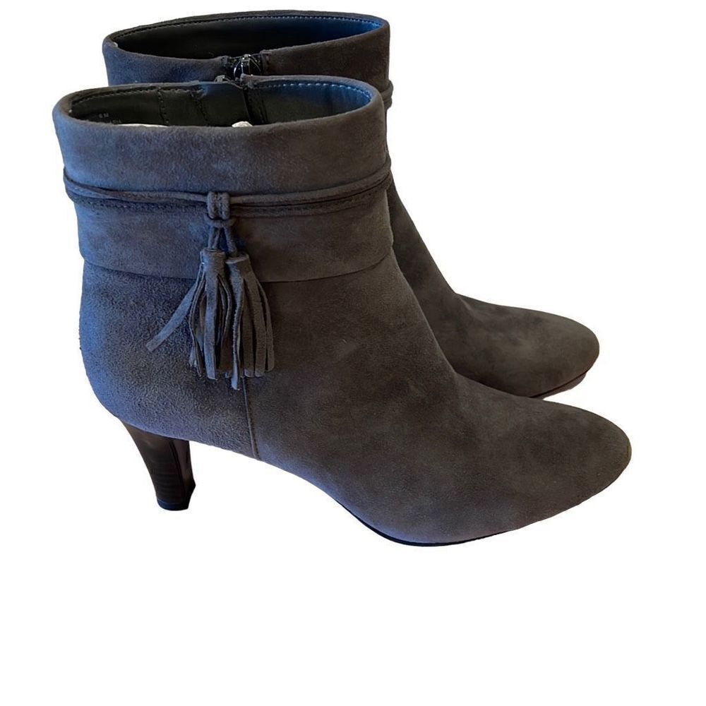 Bandolino Gray leather suede ankle boots Sz.6